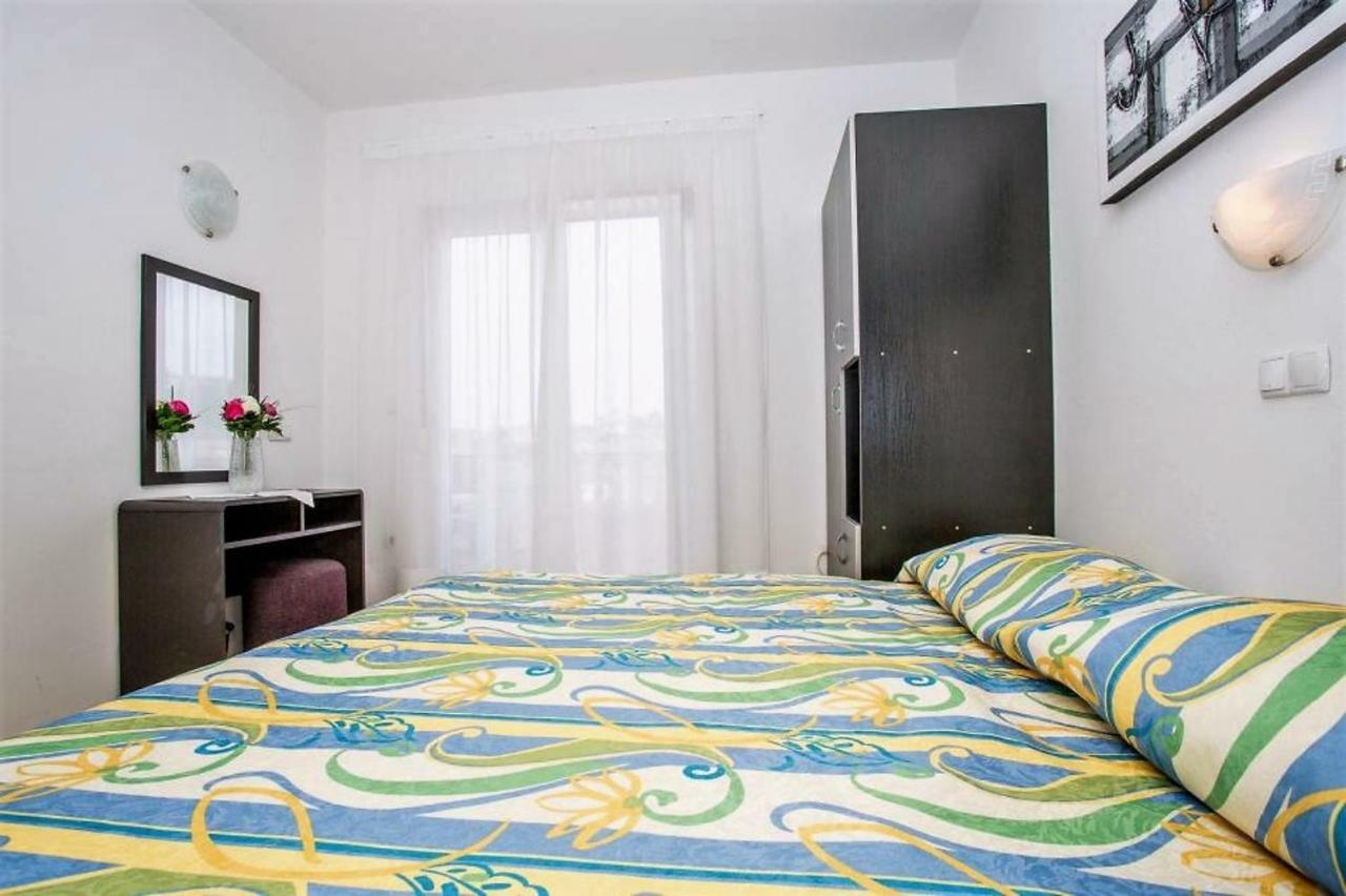 Apartments Macolic Rab Town Buitenkant foto